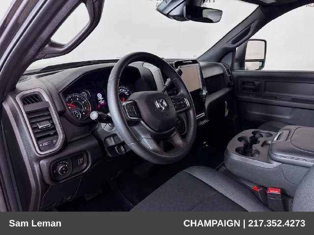 New 2026 Granite Crystal Metallic Clear-Coat Exterior Paint RAM Tradesman image 9
