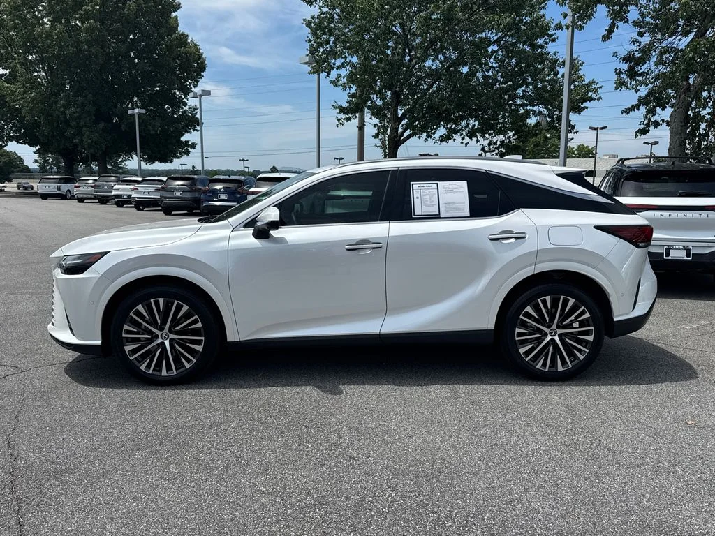 Used 2024 White Lexus 350 Premium Plus image 8