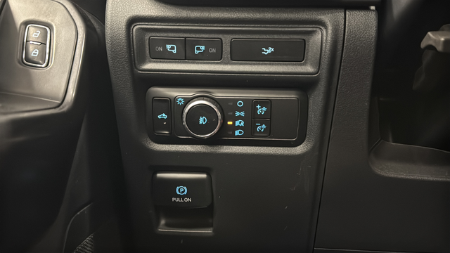 Used 2024 Carbonized Gray Metallic Ford XLT image 29