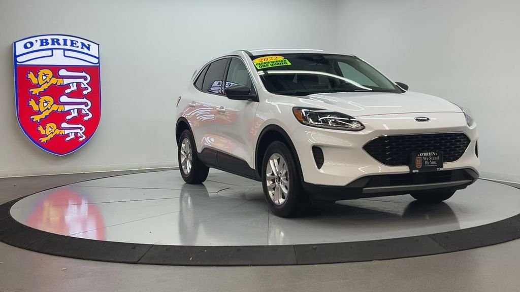 Used 2022 Ford Escape SE with VIN 1FMCU9G68NUA84807 for sale in Normal, IL