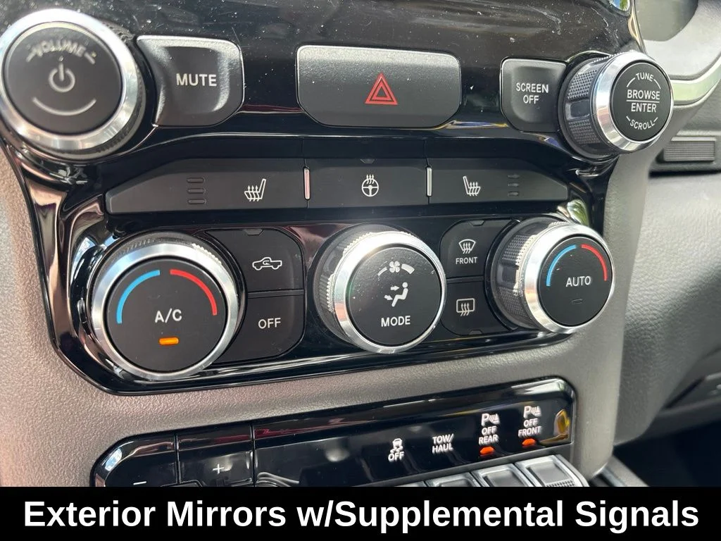 Used 2019 Red Ram Big Horn/Lone Star image 36