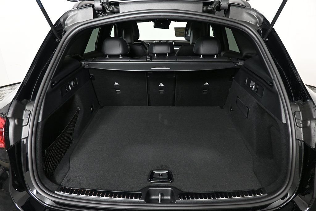 New 2026 Black Mercedes-Benz GLC 300 image 29