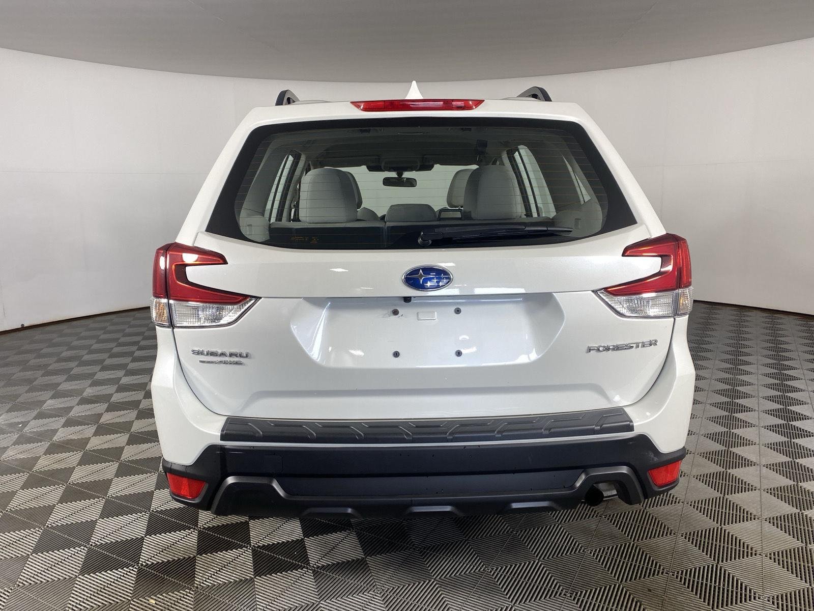 Used 2023 Crystal White Pearl Subaru  image 6