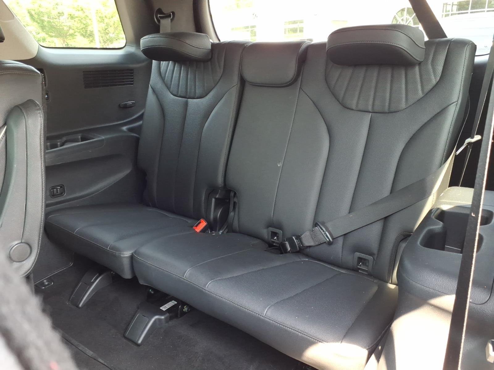 Used 2024 Moonlight Cloud Hyundai Limited image 21
