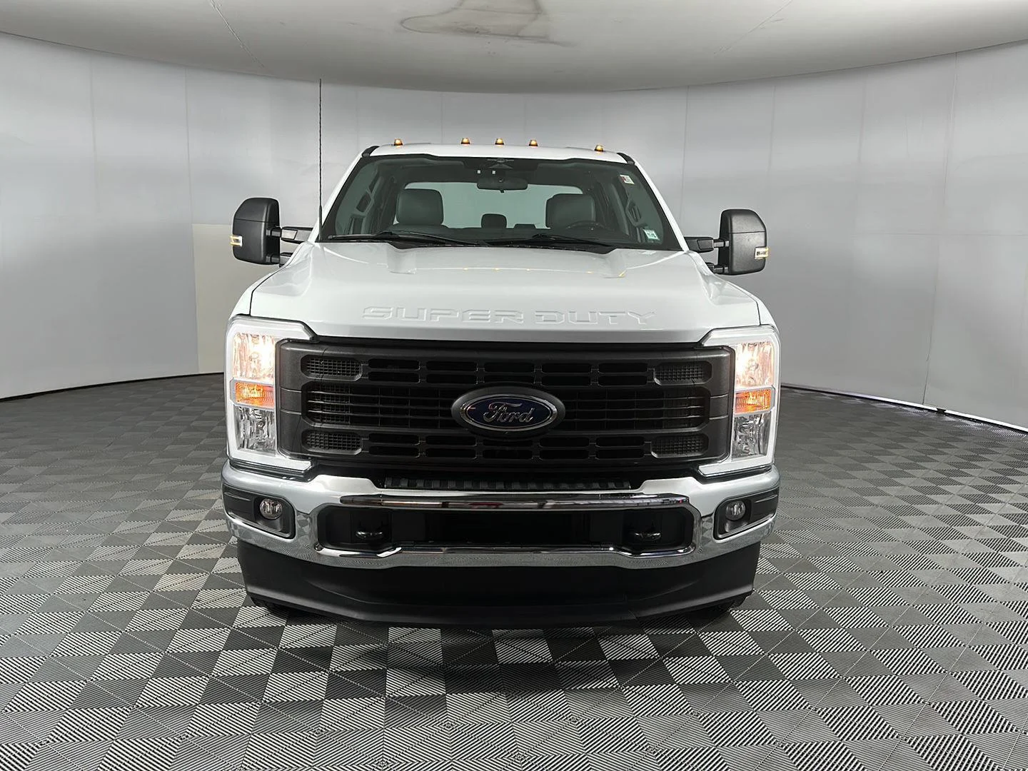 Used 2023 Oxford White Ford XL image 14