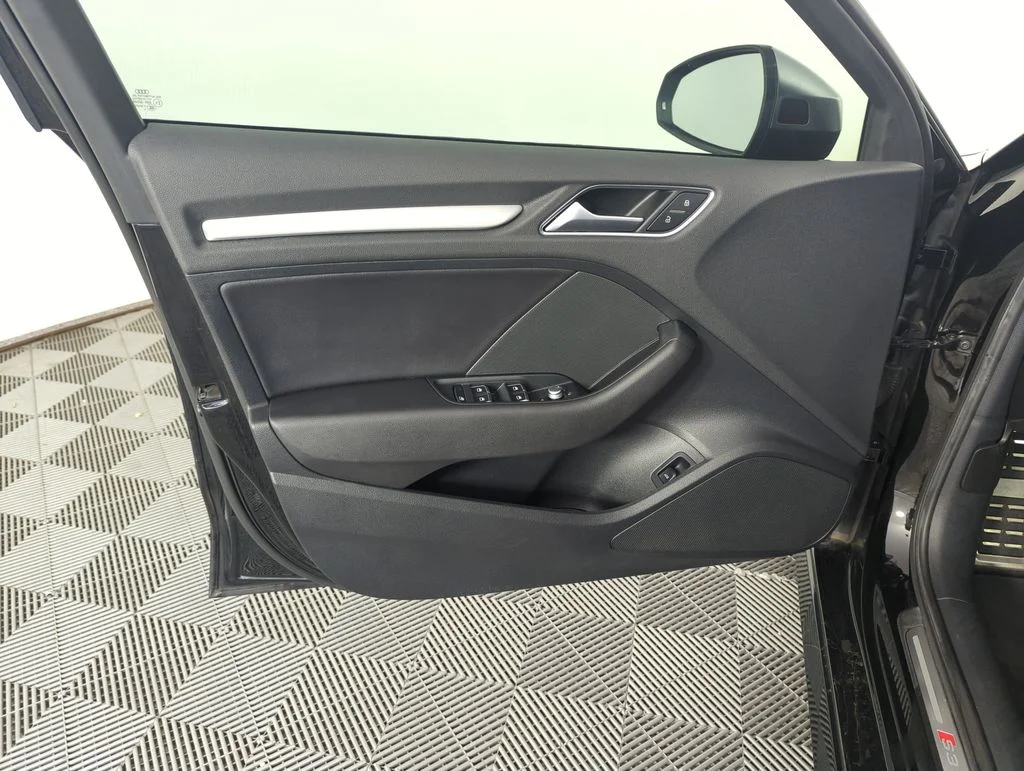 Used 2016  Audi 2.0T Premium Plus image 17