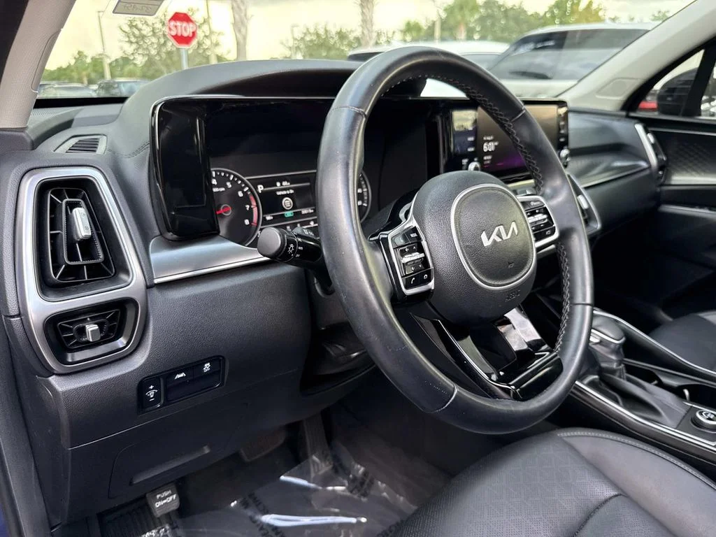 Used 2022 Blue Kia S image 23