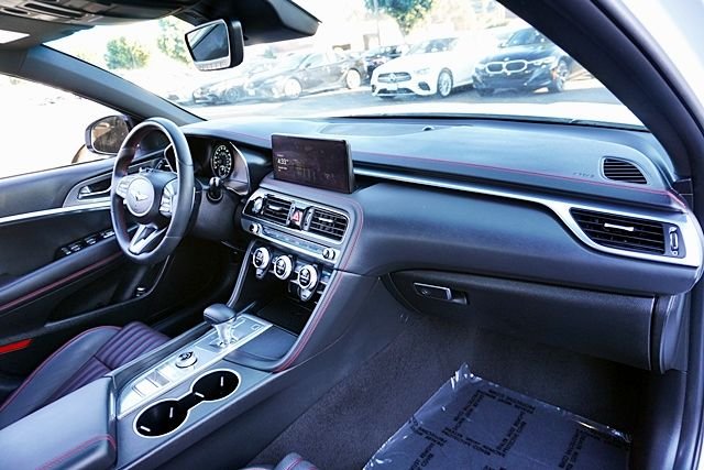 Used 2023 White Genesis 2.0T image 10