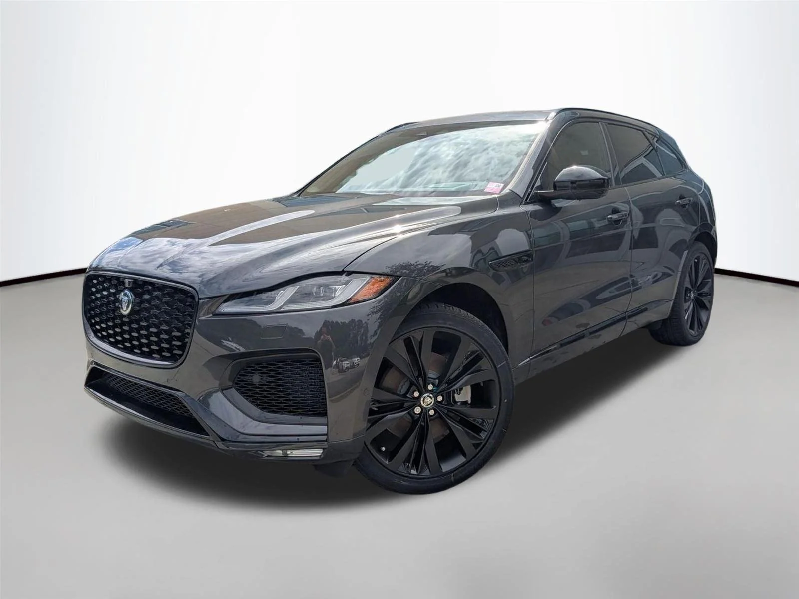 2026 Jaguar F-PACE P400 R-Dynamic S's photo