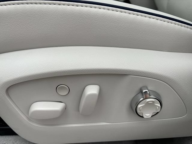 2026 Buick Enclave Avenir - Photo 12