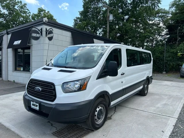 2018 Ford Transit 350 Wagon XL w/Low Roof w/Sliding Side Door Van 3D