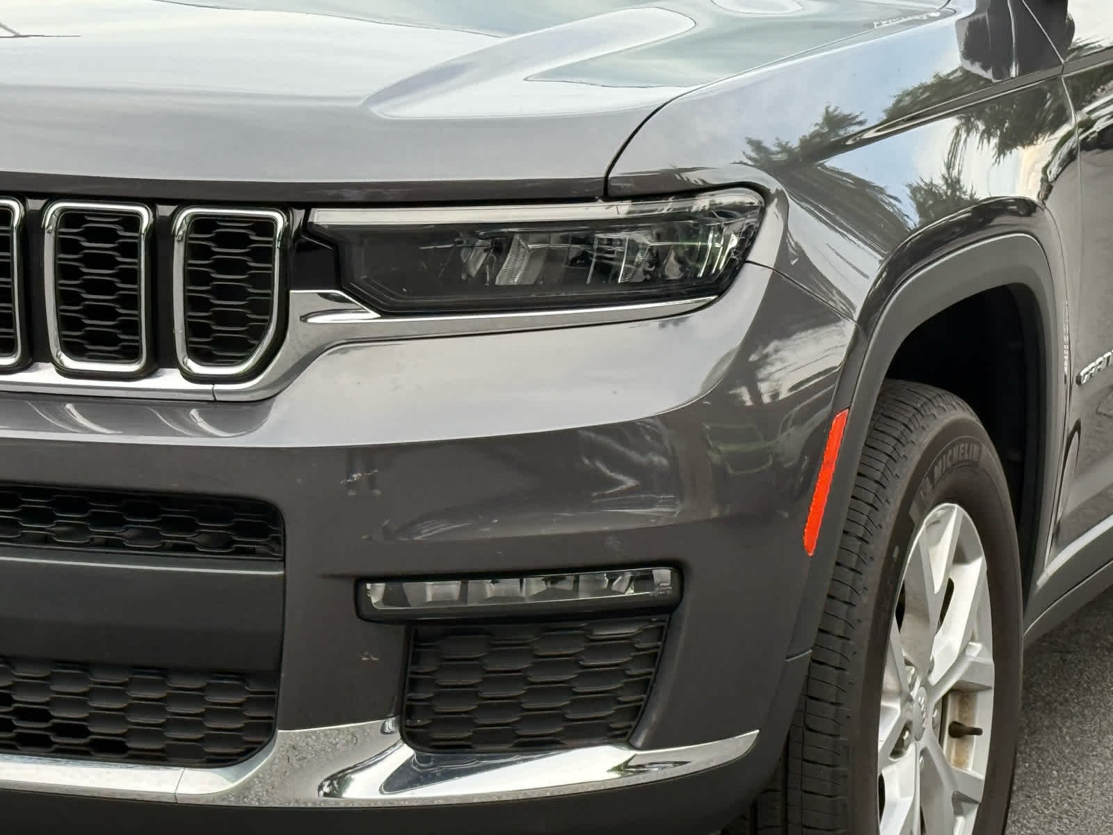 Used 2023 Baltic Gray Metallic Clearcoat Jeep Limited image 10