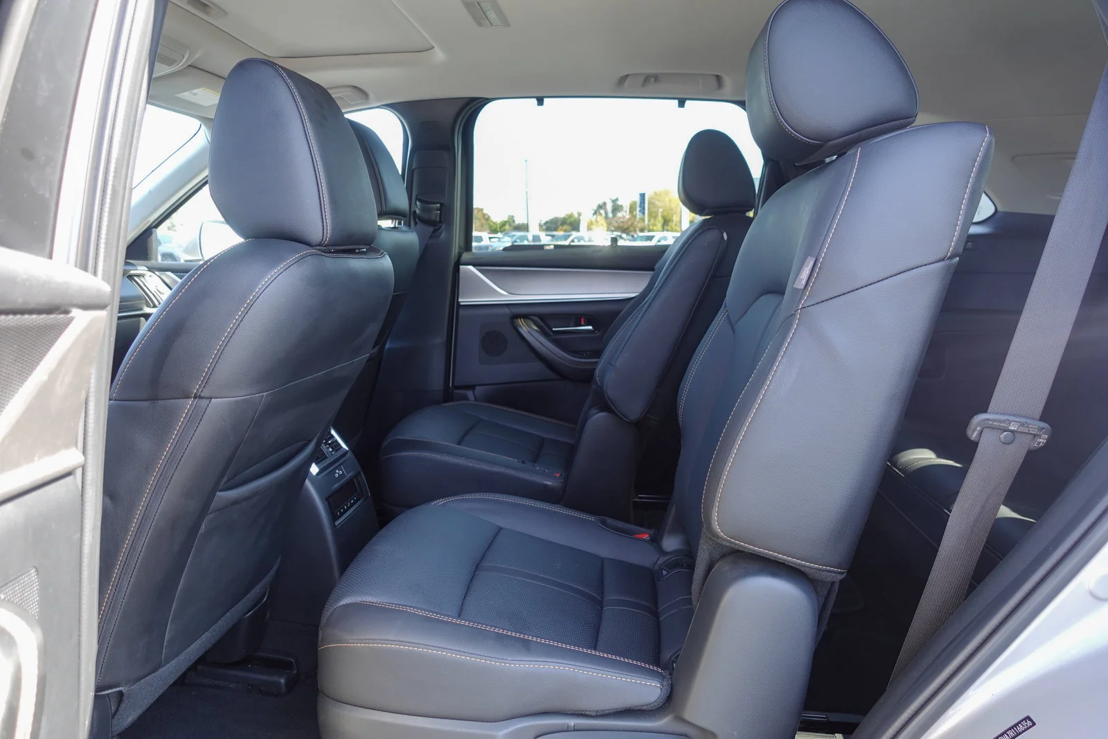 Certified Used 2024 Platinum Quartz Mazda Preferred image 14