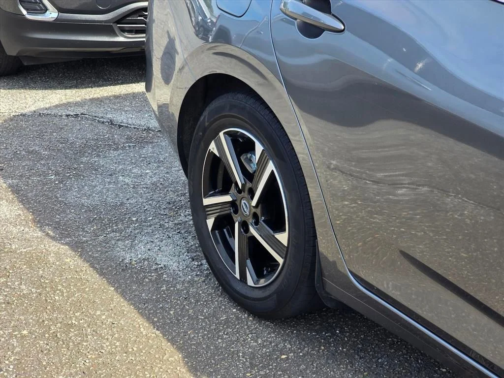Used 2025 Gray Nissan SV image 18