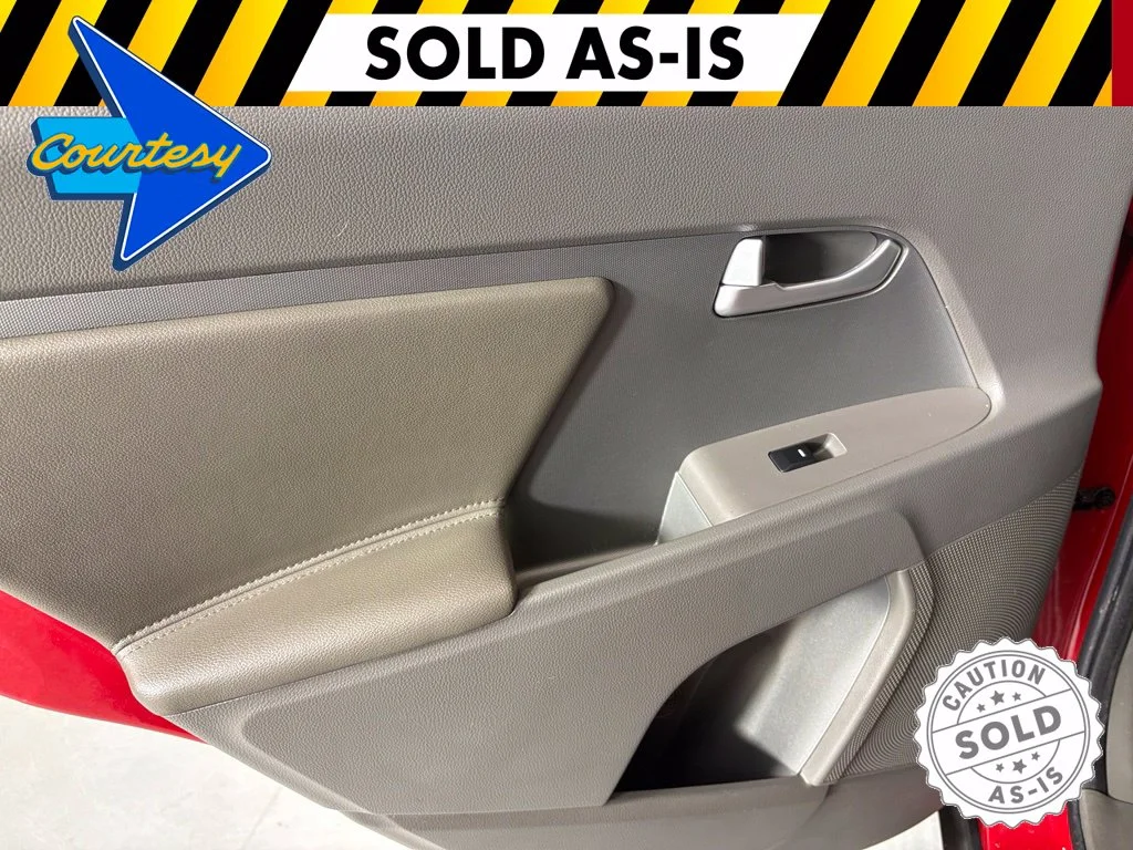 Used 2013 Red Kia LX image 32
