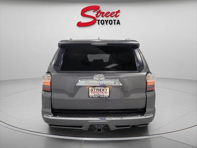 Certified Used 2019 MAGNETIC GRAY MET. Toyota  image 3
