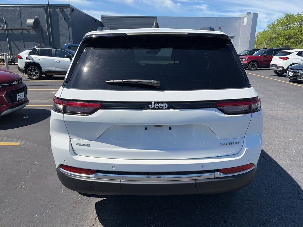 Used 2025 White Jeep Limited image 8