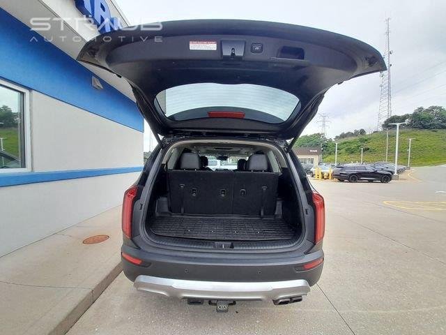 Used 2020 Ebony Black Kia EX image 63