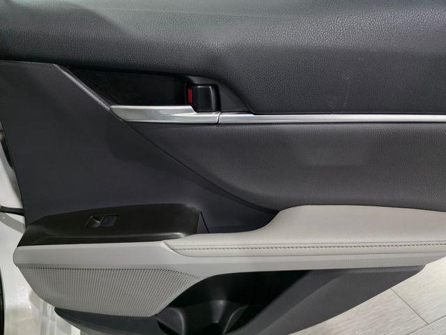 Certified Used 2024 WIND CHILL PEARL Toyota  image 12