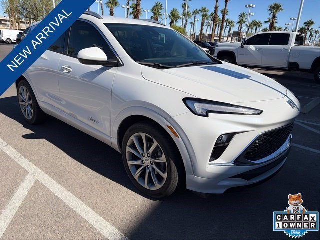 Used 2024 White Frost Tricoat Buick Avenir image 2