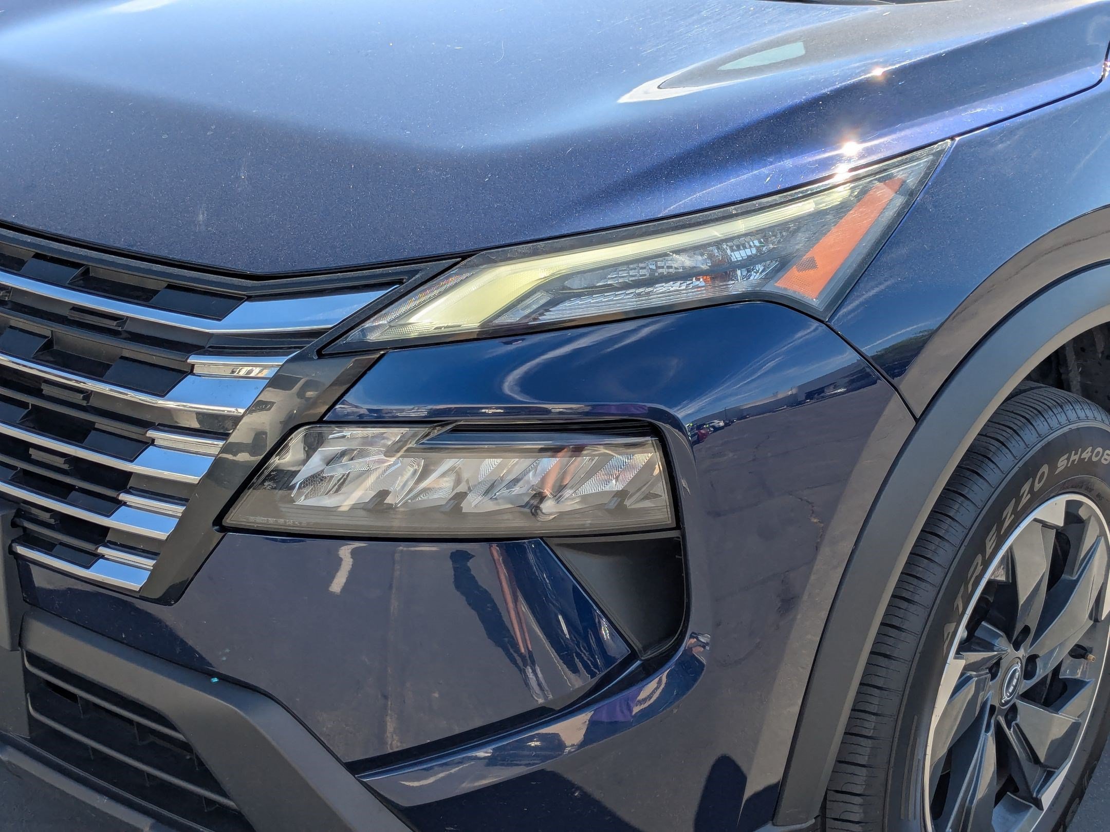 Used 2024 Deep Ocean Blue Pearl Nissan SV image 11