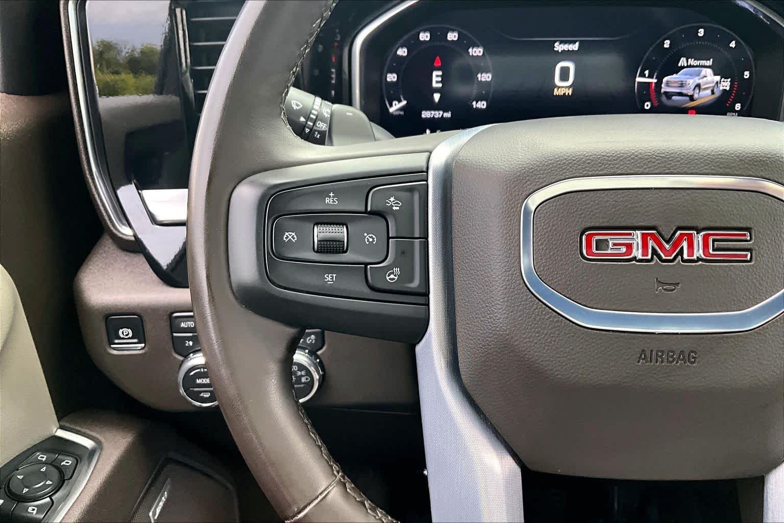 Used 2026 Summit White GMC SLT image 24