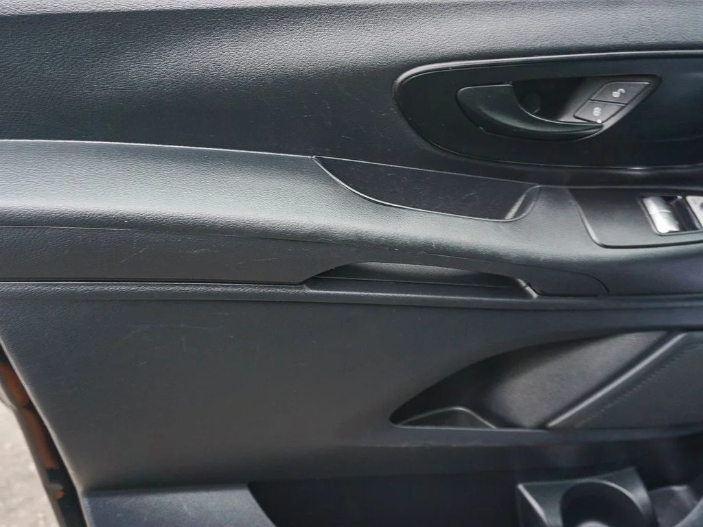 Used 2020 Black Mercedes-Benz Passenger image 18