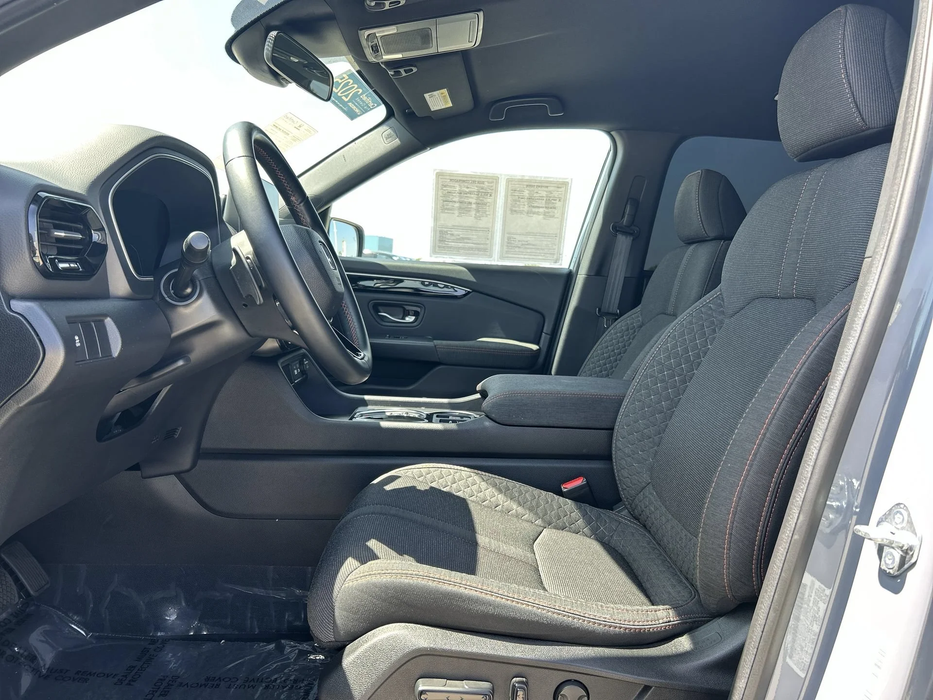 2025 Honda Pilot Sport - Photo 13