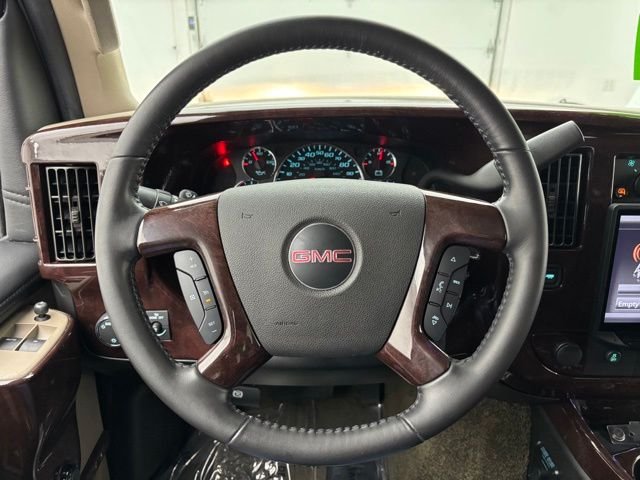 Used 2022 Onyx Black GMC Explorer Limited SE image 30