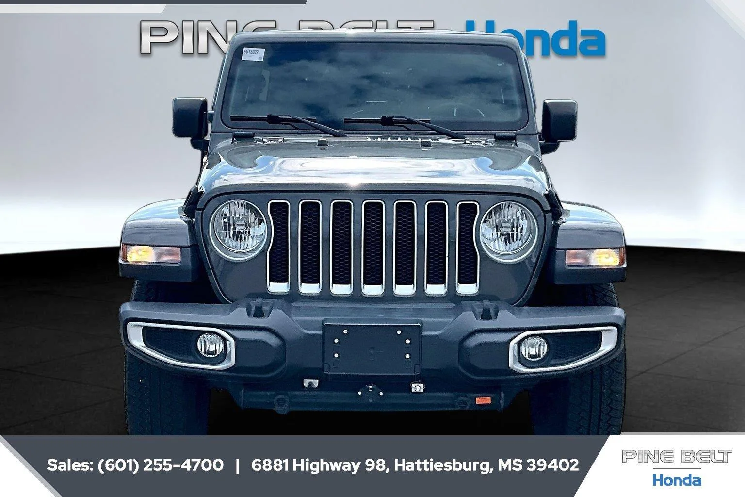Used 2020 Sting-Gray Clearcoat Jeep Sahara image 3