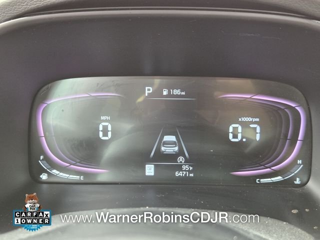 Used 2025 Red Kia LX image 32