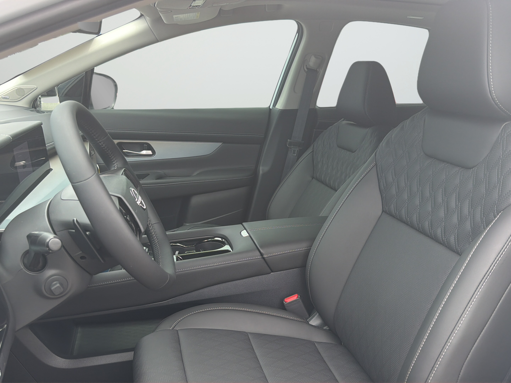 New 2026 White Nissan Platinum image 23