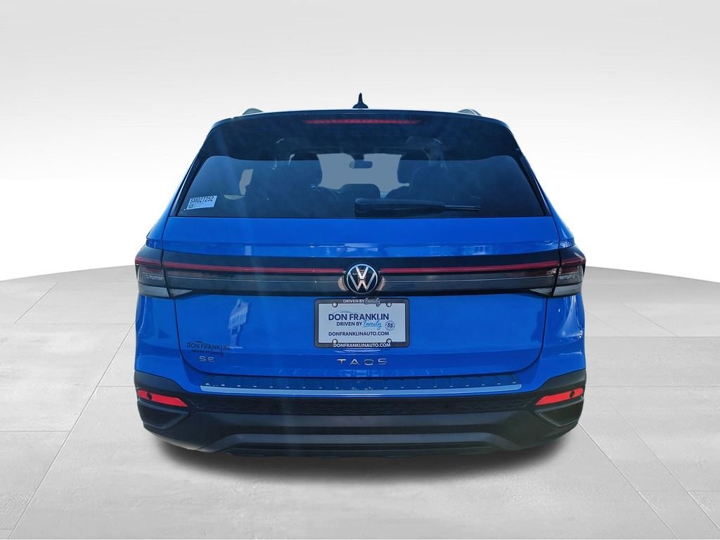 Used 2025 Blue Volkswagen 1.5T SE Black image 4