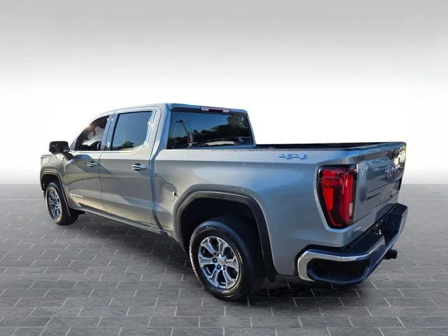 Used 2025 Sterling Metallic GMC SLT image 5