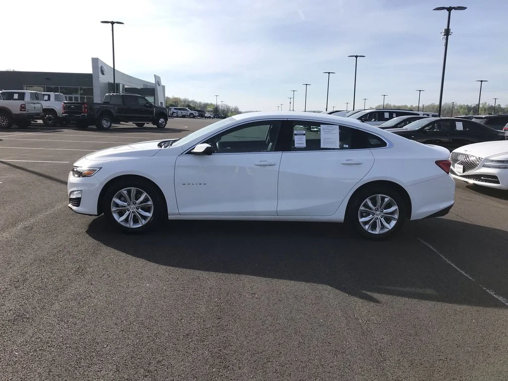 Used 2024 White Chevrolet LT image 5
