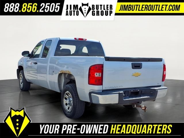 Used 2013 SILVER ICE METALLIC Chevrolet LS image 2
