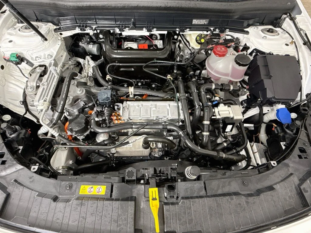 Used 2023 White Mercedes-Benz 300 image 30