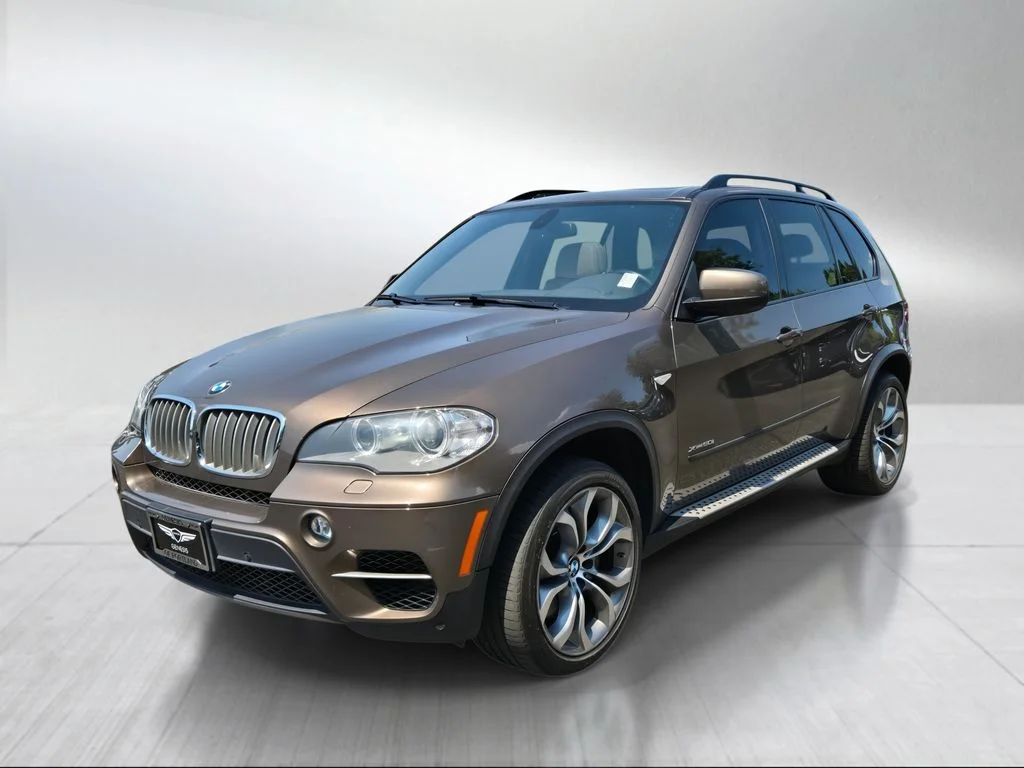Used 2013 Bronze Metallic BMW xDrive50i image 7