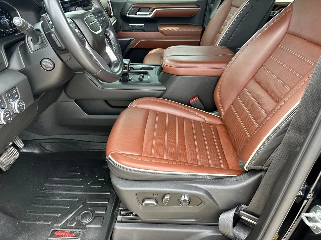 Used 2023 Black GMC Denali Ultimate image 9