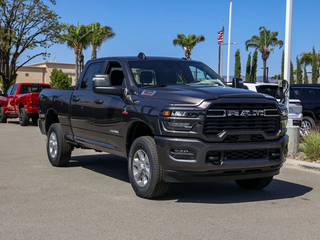 New 2026 Granite Crystal Metallic Clear-Coat Exterior Paint RAM Big Horn Sport Appearance image 2
