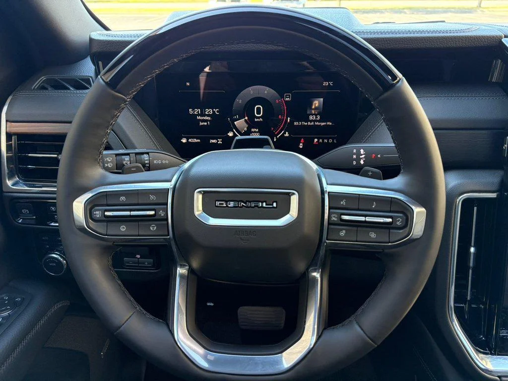 2026 GMC Yukon DENALI - Photo 15
