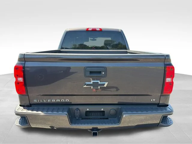 Used 2016 TUNGSTEN METALLIC Chevrolet LT image 4