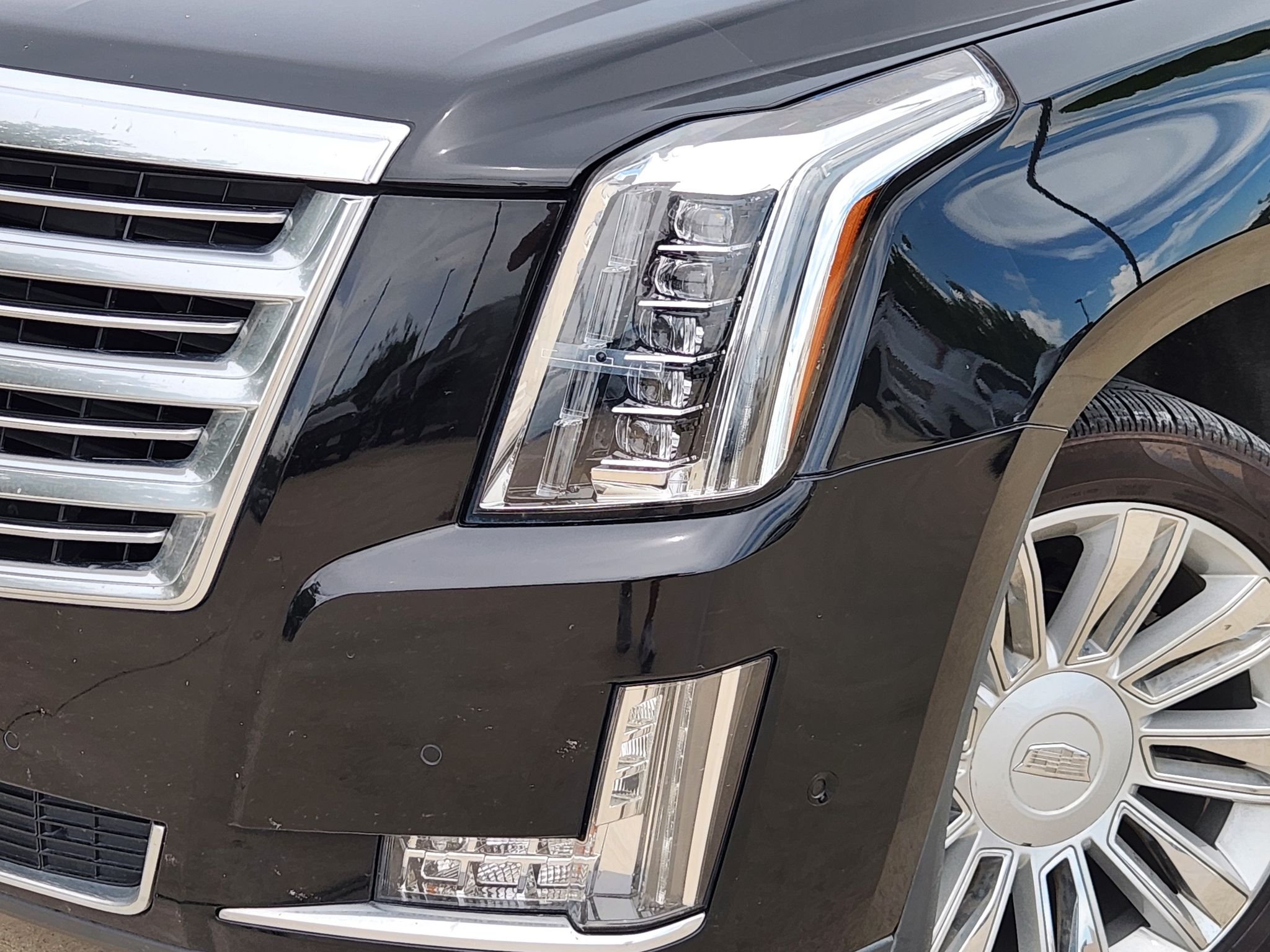 Used 2020 Black Raven Cadillac Platinum image 9