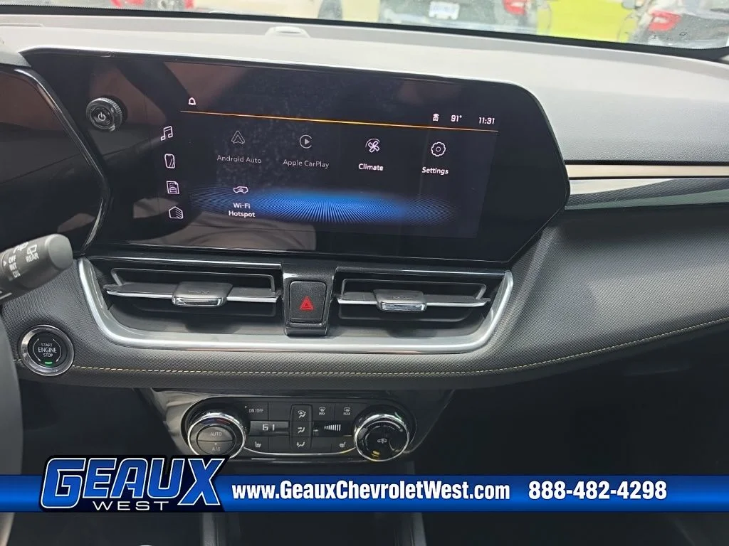 Used 2025 Green Chevrolet ACTIV image 17