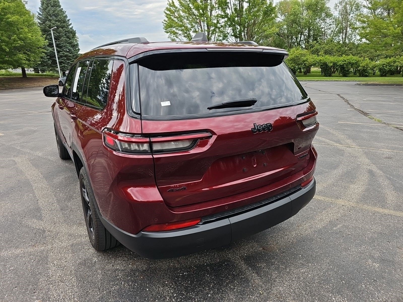 Certified Used 2024 Velvet Red Pearlcoat Jeep Limited image 3