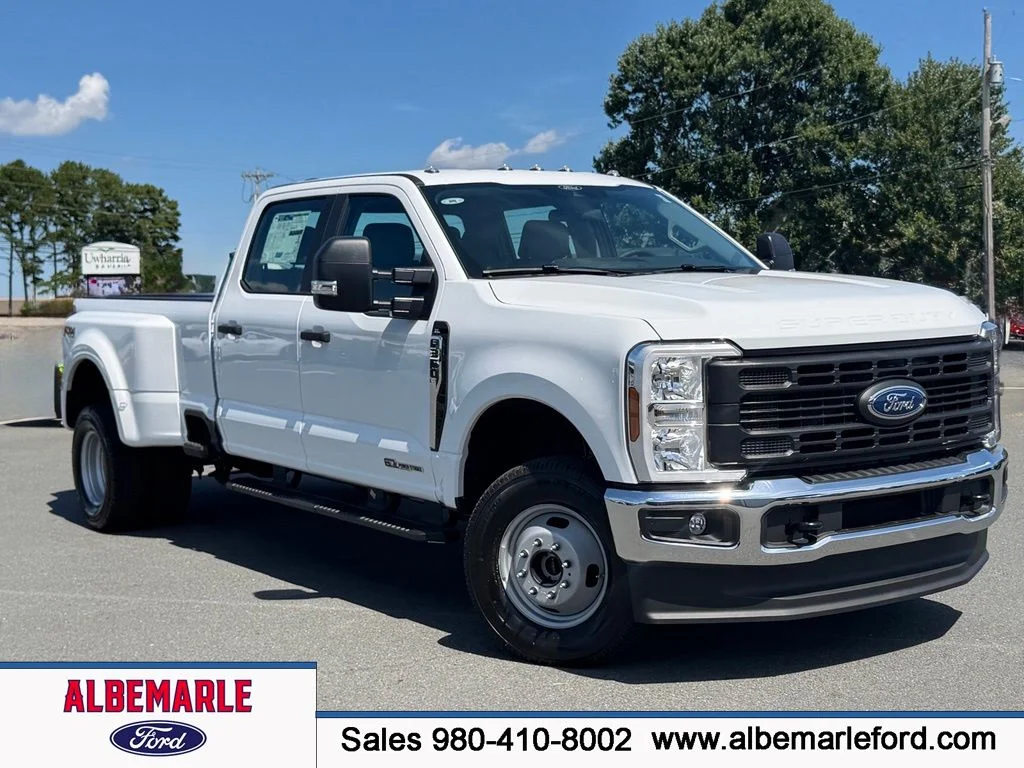 New 2026 White Ford XL image 1