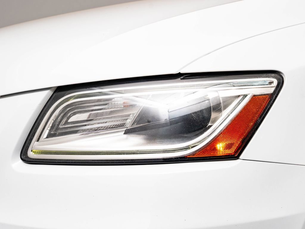 Used 2016 Glacier White Audi 2.0T Premium image 15