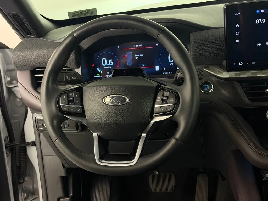 Used 2025 White Ford Platinum image 15