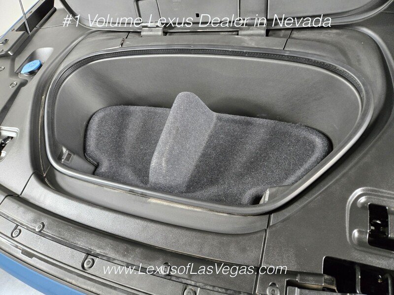 Used 2023 Fjord Blue Metallic Volvo Twin Plus image 26