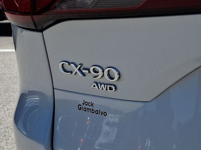 Used 2025 White Mazda Premium image 33